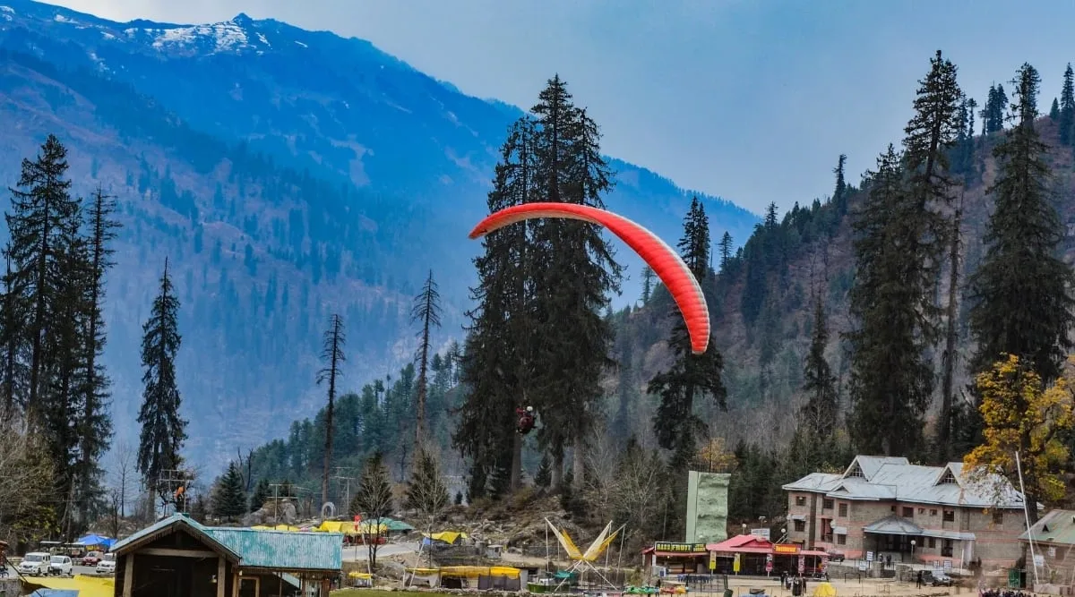 Paragliding in Solang Valley